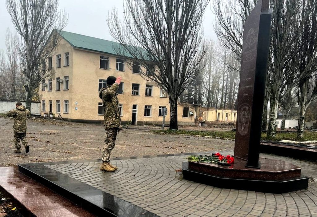 Миколаївські десантники вшанували пам’ять загиблих побратимів (ФОТО) 4