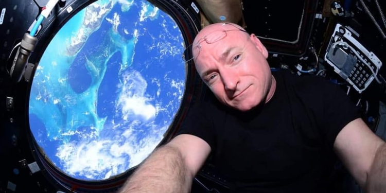 В Україну приїхав американський астронавт Скотт Келлі (ФОТО)