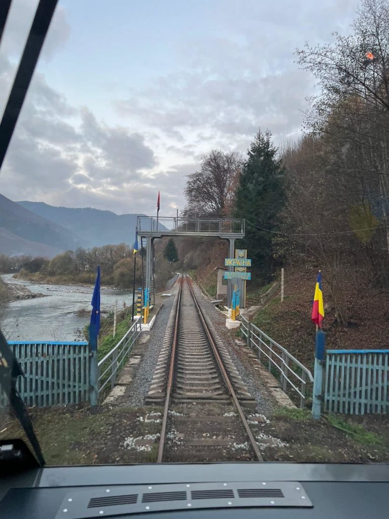 Укрзалізниця здійснила перший пробний заїзд на відновленій ділянці Рахів - Ділове - Валя-Вішеулуй (ФОТО, ВІДЕО) 4