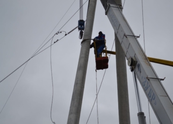 Миколаївські енергетики допомогли у відновленні електроживлення Херсонщини (ФОТО)