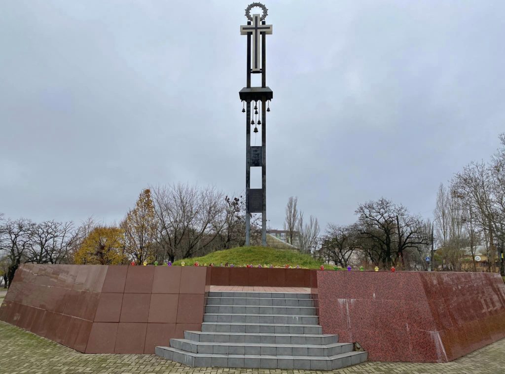 В Миколаєві вшанували пам'ять жертв Голодоморів (ФОТО) 5