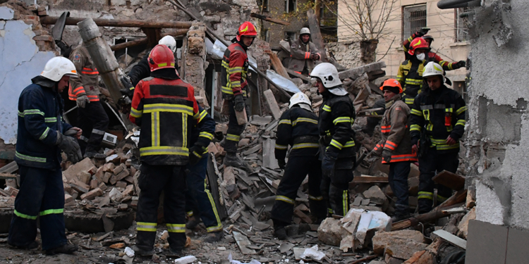 Внаслідок нічного обстрілу Миколаєва виникло 2 пожежі (ФОТО)