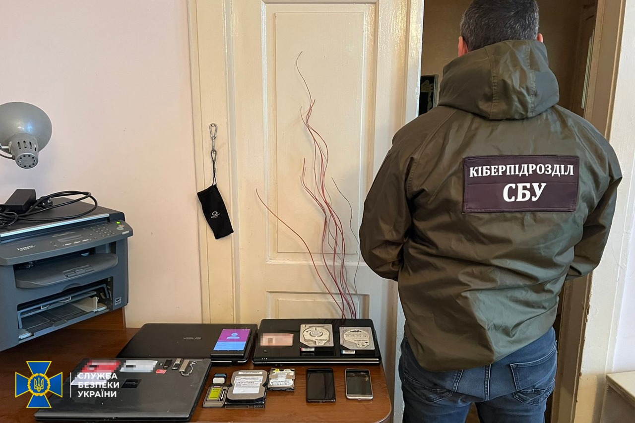 Підспівував Соловйову. СБУ затримала брехунця на Буковині – клепав фейки для «россия 1» (ФОТО)