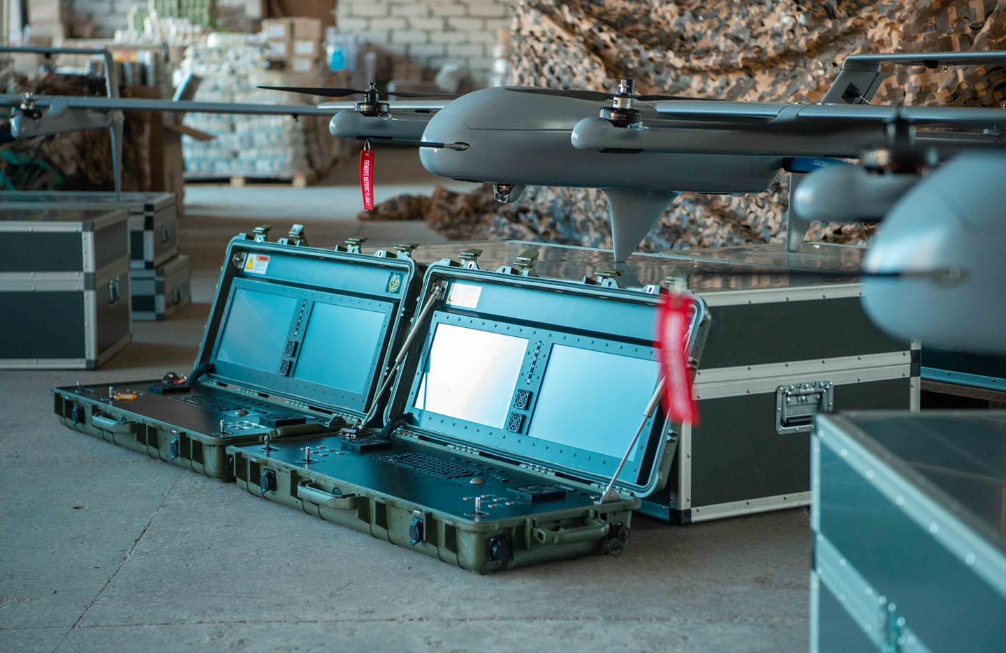 Розвідники, які перші ввійшли в Снігурівку, отримали комплекс БПЛА Poseidon (ФОТО)