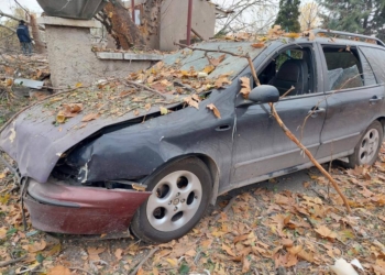 Зранку росіяни знов обстріляли Миколаїв – поцілили по приватних приміщеннях та підприємствах (ФОТО, ВІДЕО)