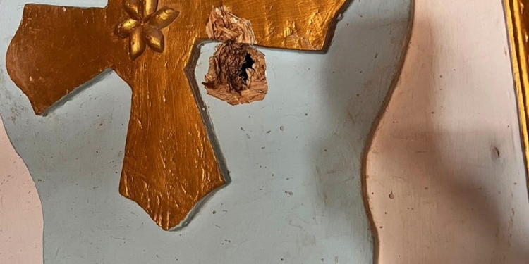 Ікони, прошиті кулями російських окупантів: як виглядає церква на Херсонщині в деокупованій Хрещенівці (ФОТО)