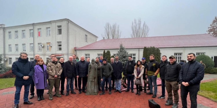 Миколаїв відвідали глави іноземних дипломатичних місій 20 країн (ФОТО)