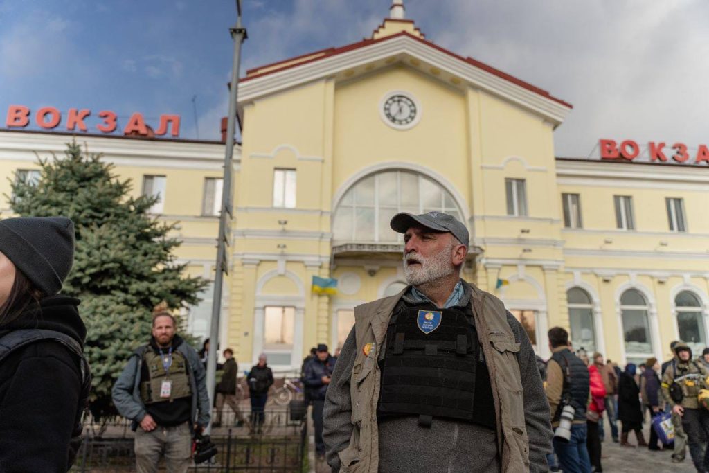 Через збільшення попиту Укрзалізниця додає ще 9 вагонів до потягу Київ-Херсон, який йде і через Миколаїв (ФОТО) 12