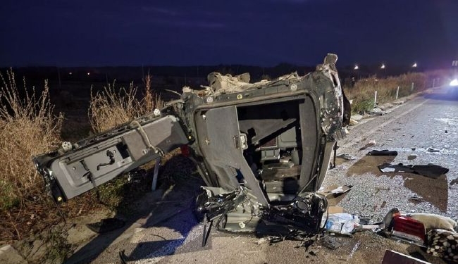 Від автомобіля нічого не залишилось.  ЗМІ показали фото з місця ДТП Стремоусова (ФОТО, ВІДЕО)