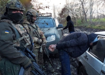 На Миколаївщині затримали продавця зброї – з ящиком гранат, вогнеметом та гранатометом (ФОТО, ВІДЕО)