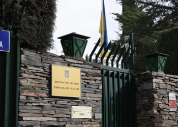 В посольстві України в Мадриді стався вибух – вибухнув конверт, адресований послу