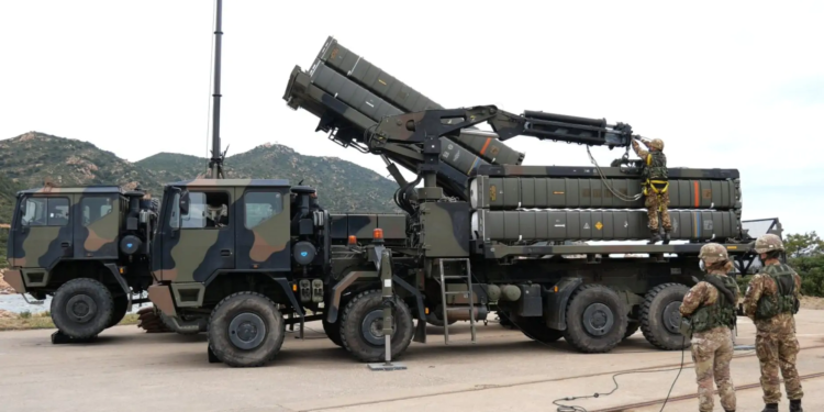 Україні можуть передати ЗРК SAMP/T – перехоплюють навіть балістичні ракети (ВІДЕО)