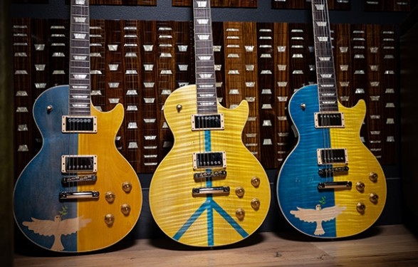 Гітару Пола Маккартні продали на аукціоні, гроші підуть на підтримку України