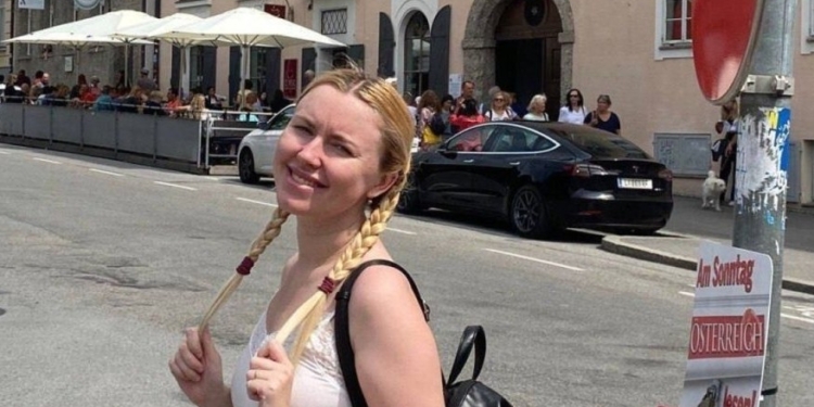 З Німеччини депортували російську блогерку, яка ображала українських біженців (ФОТО, ВІДЕО)