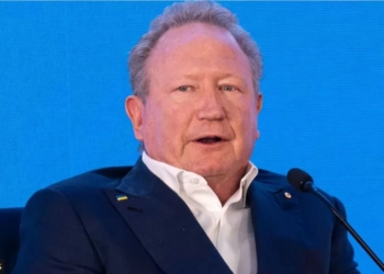 Австралійський мільярдер інвестував $500 млн. у відновлення України