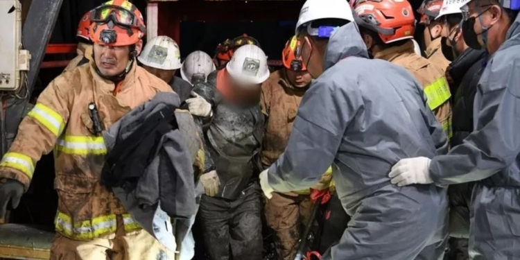 В Південній Кореї шахтарі 9 днів були під завалами, від голодної смерті їх врятував дуже несподіваний продукт – продається всюди