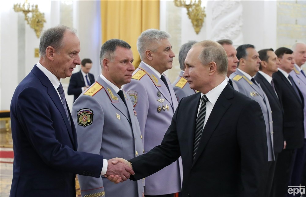 Навіщо російський диктатор збирав генералів? Відповідь британської розвідки 1