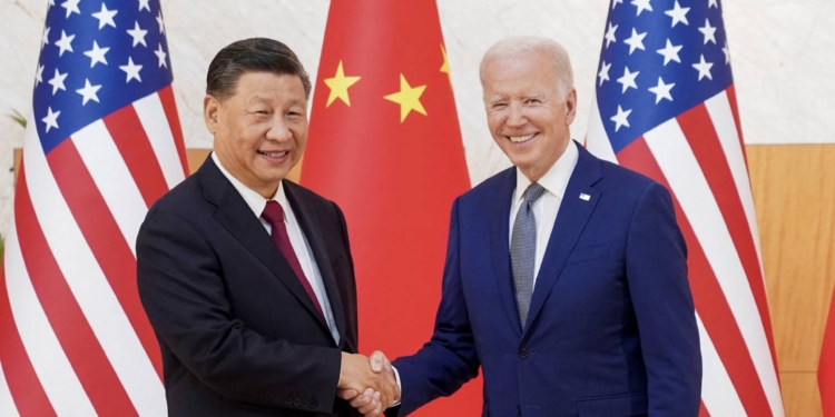 Говорили про “мир у всьому світі” – Байдена і Сі Цзіньпін зустрілись на Балі (ВІДЕО)