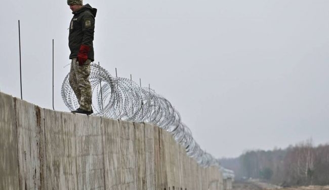 На кордоні з Білоруссю зводять стіну (ВІДЕО)