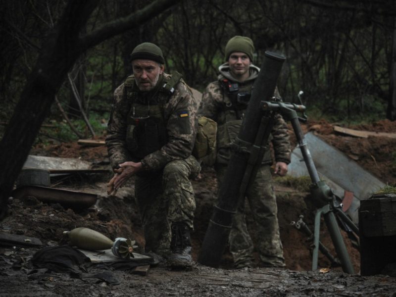 Яку зарплату отримують українські військові на війні