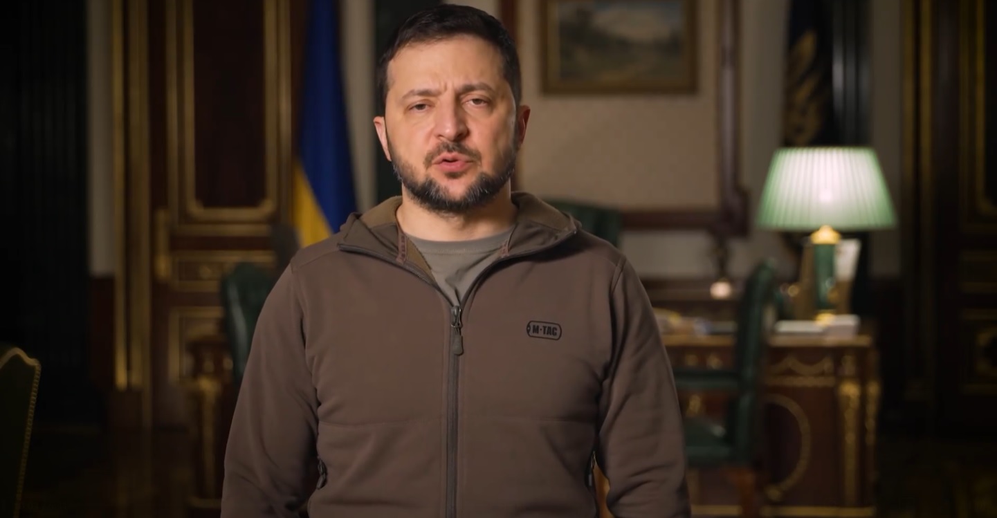 «Донецька область, район Бахмута – там дуже жорстоке протистояння, кожний метр має значення» – звернення Зеленського (ВІДЕО)