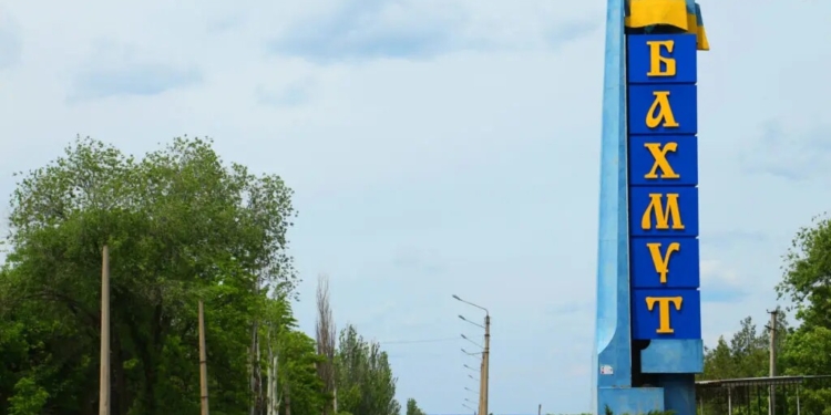 В Бахмуті під час евакуації пораненого загинув волонтер зі Швеції