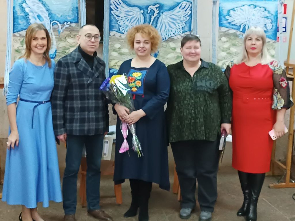 «Берегиня Півдня»: в Миколаєві відкрилась виставка гобеленів Наталії Мазур (ФОТО) 1