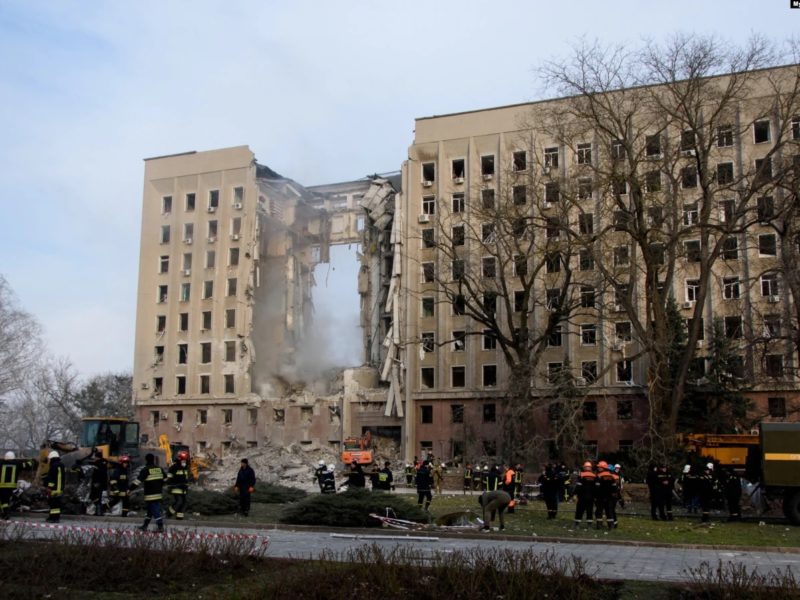 Будівлю Миколаївської ОВА, яка постраждала внаслідок російського ракетного удару, знесуть