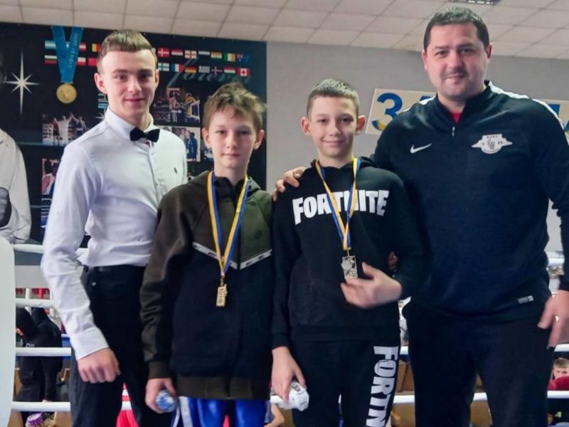 Юні миколаївські боксери здобули нагороди на турнірі в Коломиї