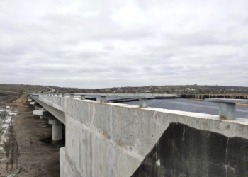 На Миколаївщині відновили реконструкцію Троїцького мосту (ФОТО)