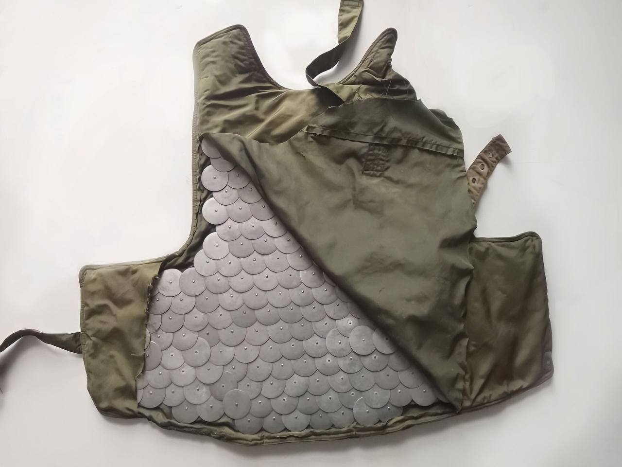 Національний музей історії України поповнить експонат з Миколаївщини – російський «бронежилет», який від кулі не захистить (ФОТО)