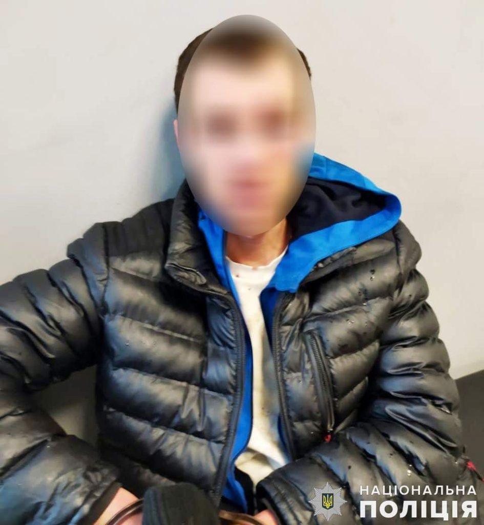 На Миколаївщині п’яний молодик спочатку вкрав автівку, потім – мотоцикл (ФОТО) 1