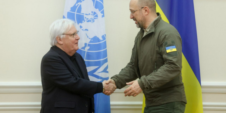 Шмигаль закликав заступника Генсекретаря ООН розширити «зернову ініціативу» ще на два порти Миколаєва