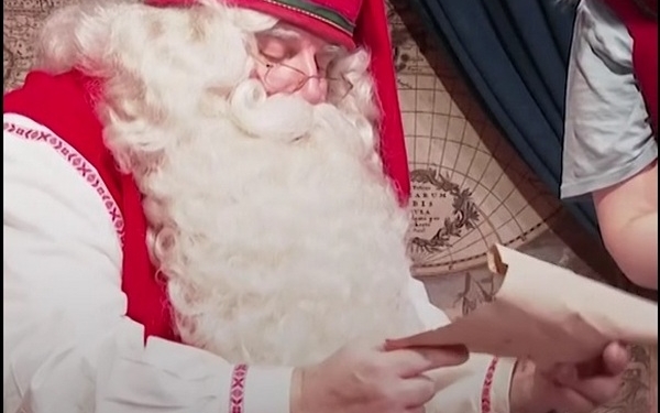 Санта Клаус у Лапландії отримав листи з України (ВІДЕО)