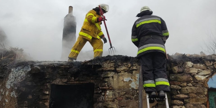 Житловий будинок, сміття і сіно – що гасили рятувальники Миколаївщини минулої доби (ФОТО)