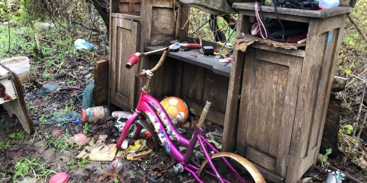 Журналісти дізнались про обставини загибелі трьох малих дівчат в селі Новопетрівка на Миколаївщині під час окупації (ВІДЕО)