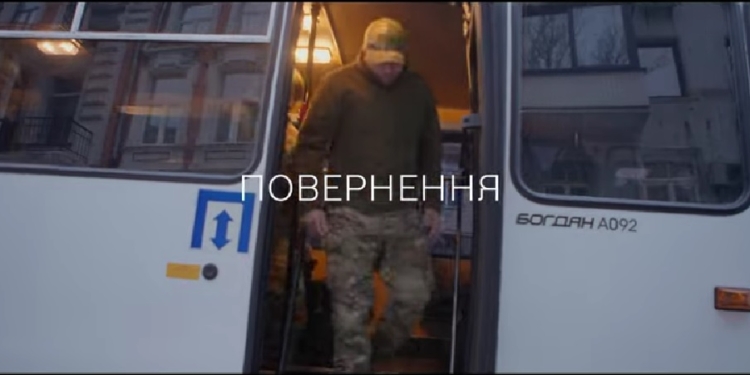 Повернення героїв Маріуполя. Обмін полоненими (ДОКУМЕНТАЛЬНИЙ ФІЛЬМ)