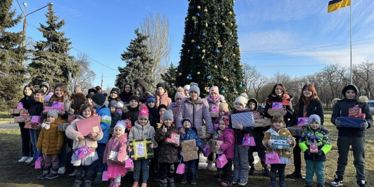 Діти з німецького Ганноверу надіслали новорічні подарунки для дітей з Миколаєва (ФОТО)