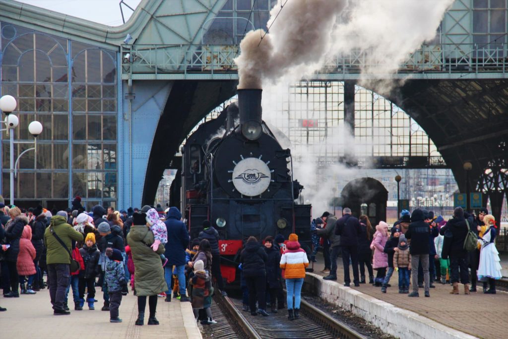 У Львові до свят також запускають казковий ретро-поїзд (ФОТО) 4