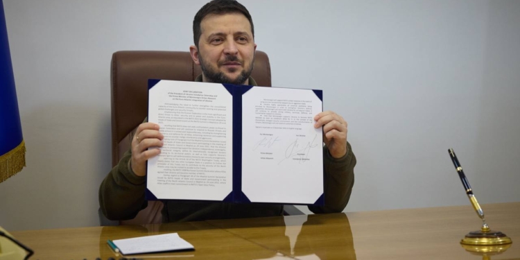 Президент України і Прем’єр-міністр Чорногорії підписали спільну декларацію про підтримку членства України в НАТО (ФОТО)