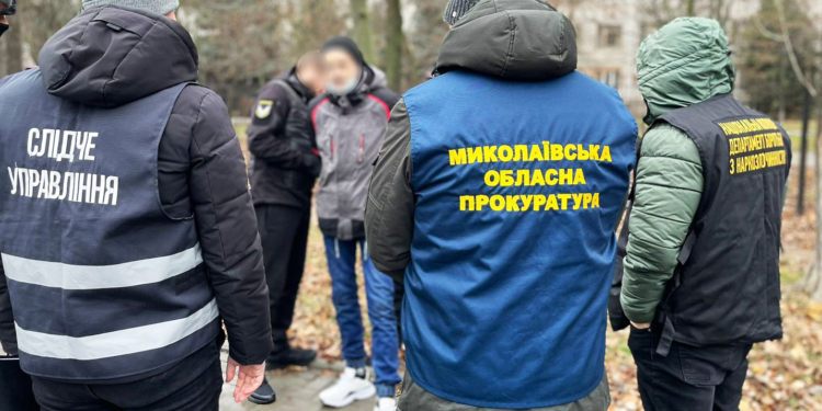 В Миколаєві поліцейські ліквідували канал збуту кристалічного метадону (ФОТО, ВІДЕО)