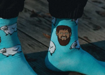 Сороміцьке задоволення 18+. Український виробник шкарпеток “поглумився” над Кадировим (ФОТО)