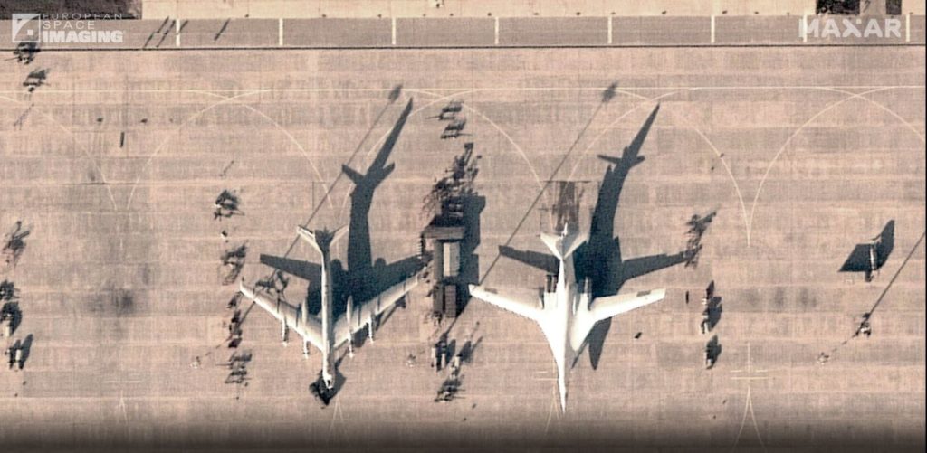 На аеродромі «Енгельс-2» під Саратовом надзвичайна активність - рф готує ракетний удар (ФОТО) 5