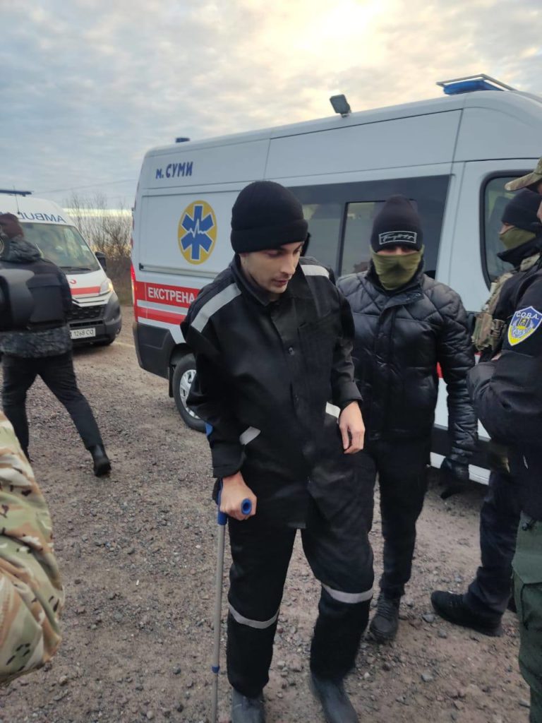 Україна повертає своїх: ще 50 військовослужбовців звільнили з російського полону (ФОТО) 5