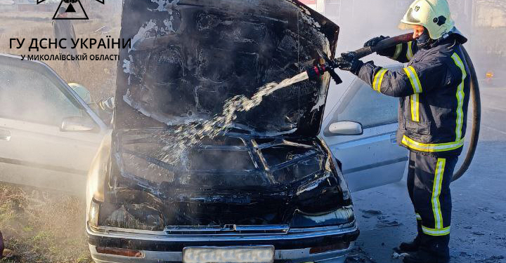 Три пожежі в Миколаєві і одна в області – що гасили рятувальники за минулу добу (ФОТО)