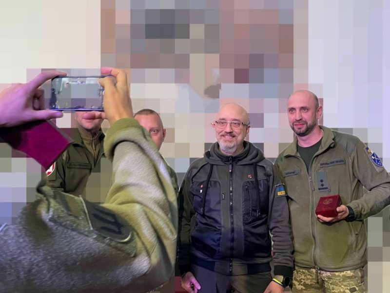 В Миколаєві міністр оборони Резніков нагородив військових і волонтерів (ФОТО)