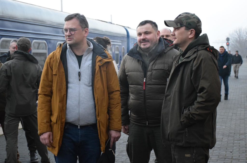 В Миколаєві побував дипломатичний десант - подивились на близнюка потопленого крейсера "Москва" (ФОТО) 1