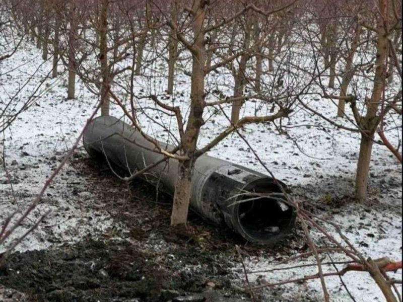 В Молдові під час ракетного обстрілу України впала ракета (ФОТО)