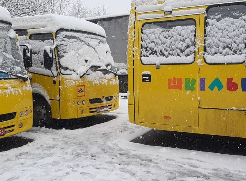 Сім громад Миколаївщини отримали дев’ять шкільних автобусів (ФОТО)