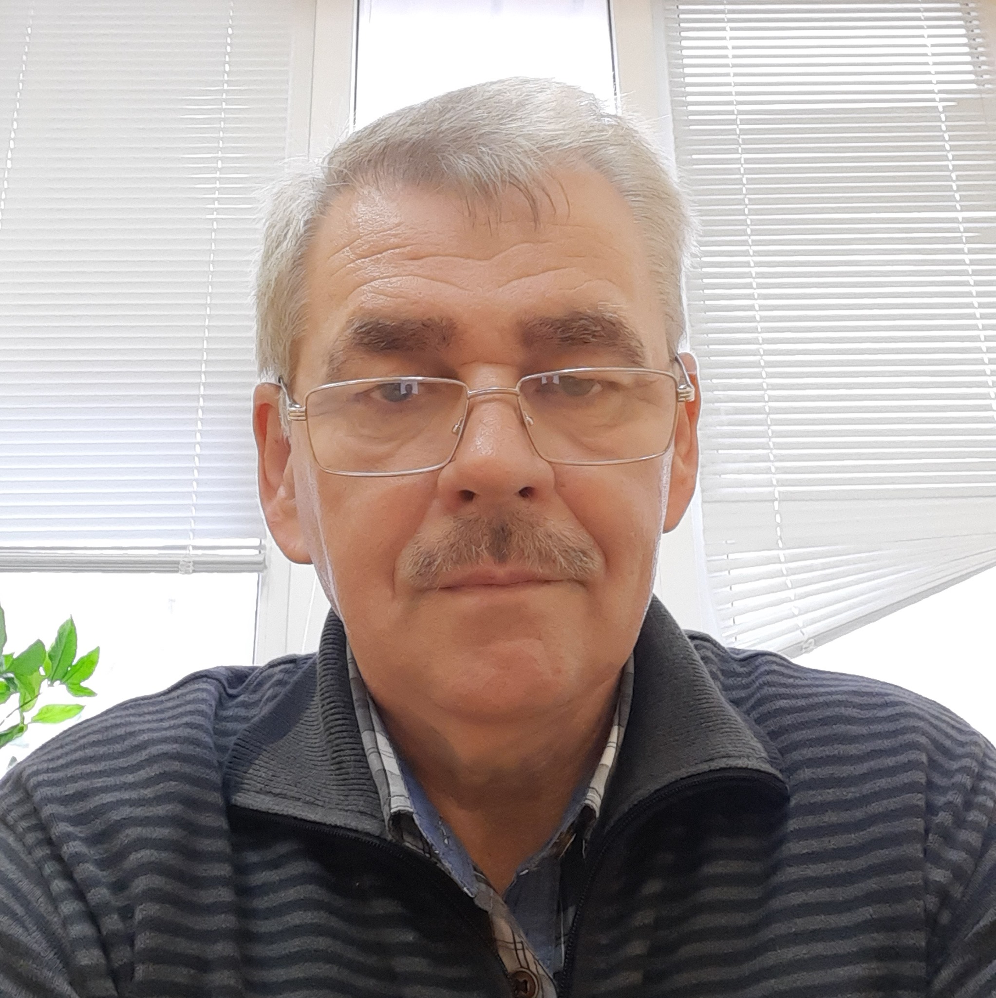 В Миколаєві депутат міськради закликав депутатів від ОПЗЖ та «Партії Шарія» скласти депутатські повноваження (ЗВЕРНЕННЯ)